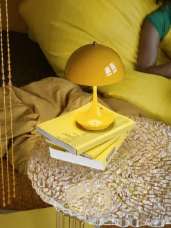 Panthella 160 Portable V3, opaque yellow af Verner Panton<Louis Poulsen Online