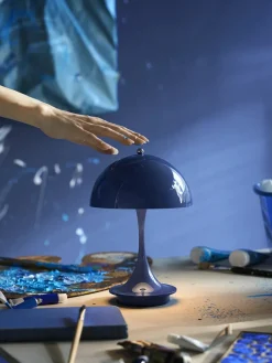 Panthella 160 Portable V3, opaque yellow af Verner Panton<Louis Poulsen Online