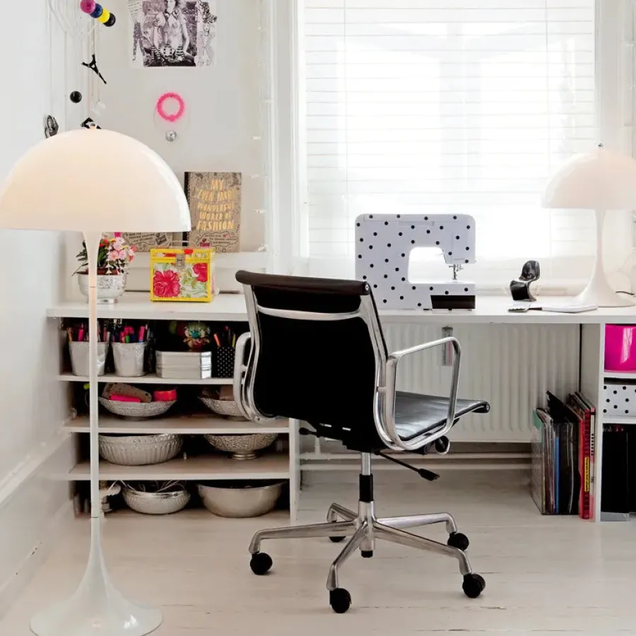 Panthella gulvlampe af Verner Panton<Louis Poulsen New