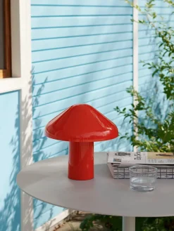 Pao Portable Lampe fra<HAY