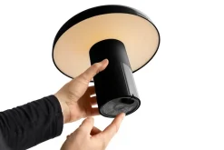 Pao Portable Lampe fra<HAY