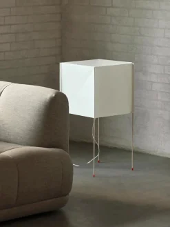 Paper Cube floor lamp fra<HAY Discount