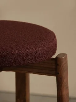 Passage Stool, upholstered fra<Audo Copenhagen Online