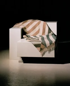 Patch Plaid, white/deer/onyx fra<raawii New