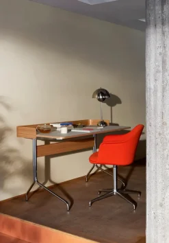 Pavilion Skrivebord AV16 fra<&Tradition Hot