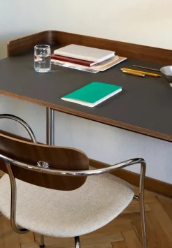 Pavilion Skrivebord AV17 fra<&Tradition