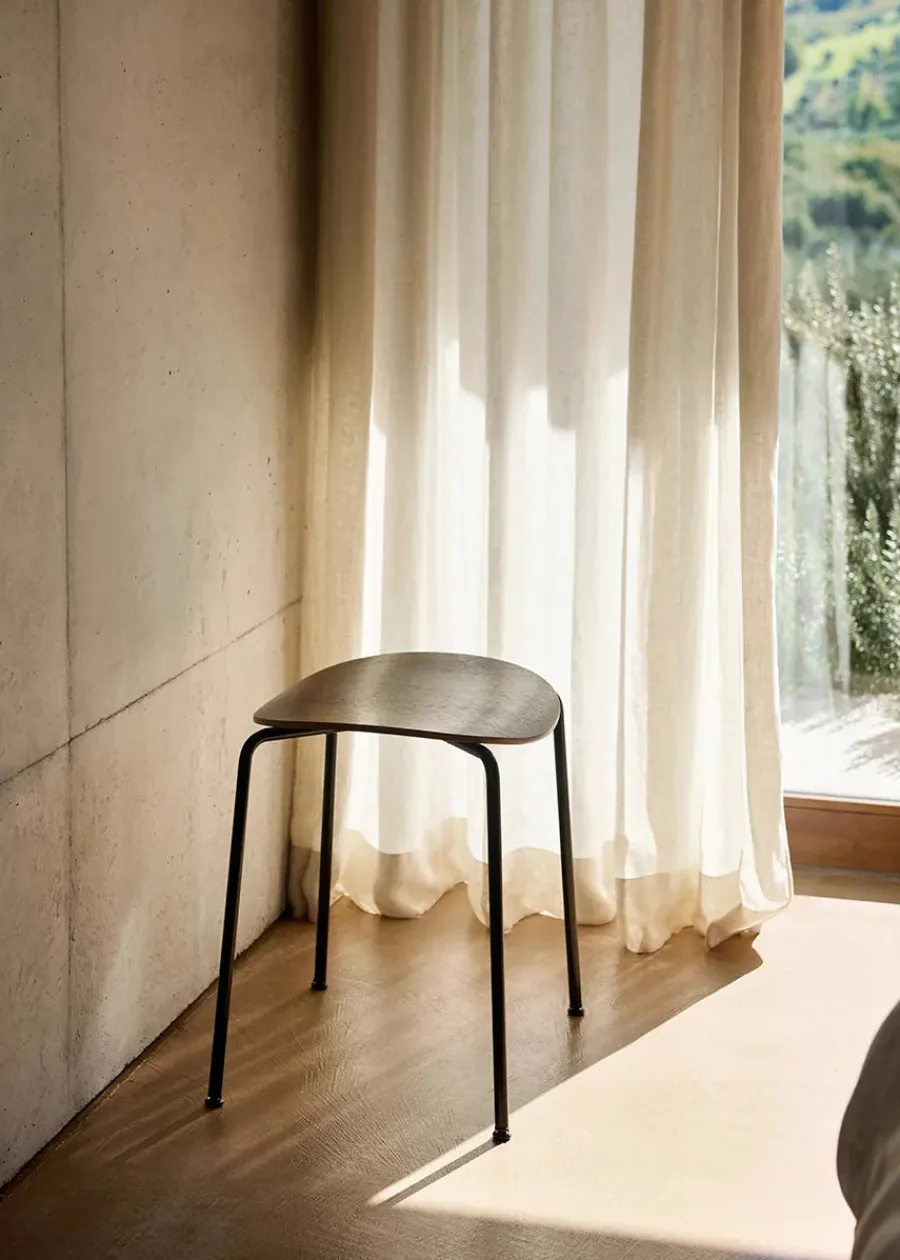 Pavilion Stool AV36 fra<&Tradition Online