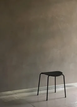 Pavilion Stool AV36 fra<&Tradition Online