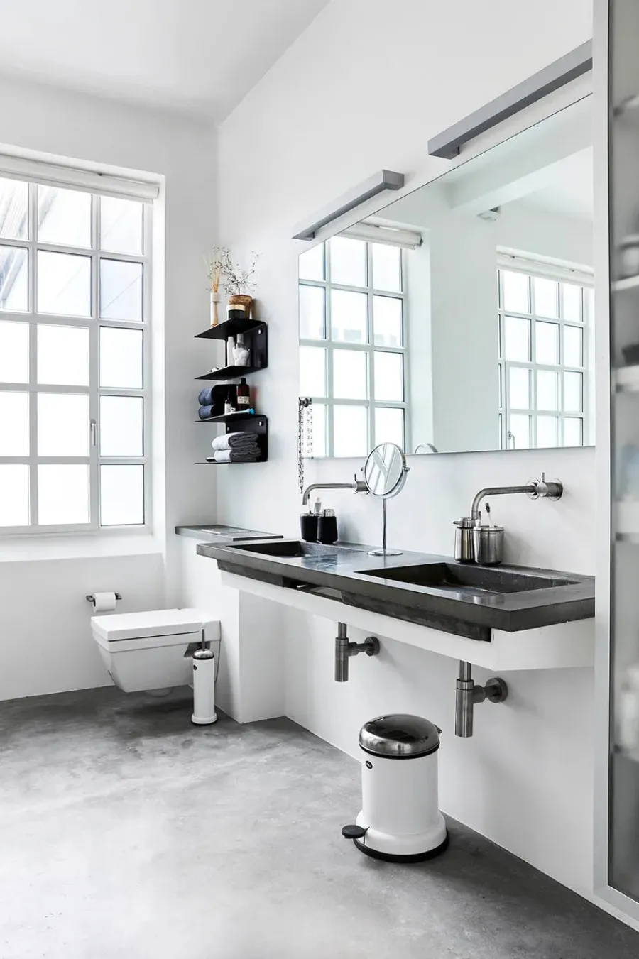 Pedalspand 13 - 4 L, sort fra<Vipp Hot