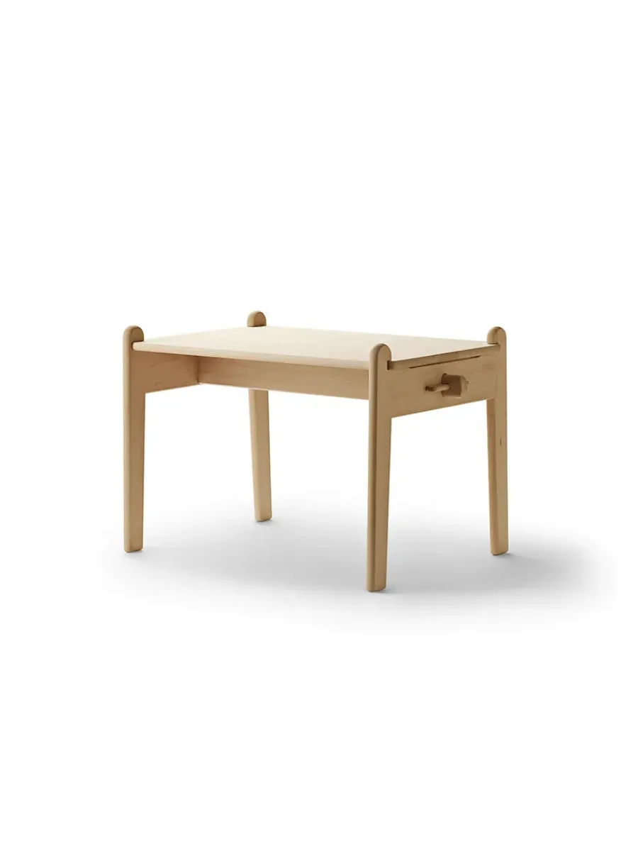 Peters Bord CH411 af Hans J. Wegner<Carl Hansen & Søn Online