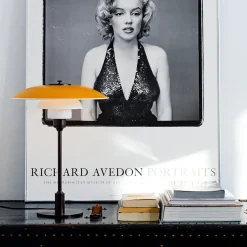 PH 3½-2½ Bordlampe, rød af Poul Henningsen<Louis Poulsen New