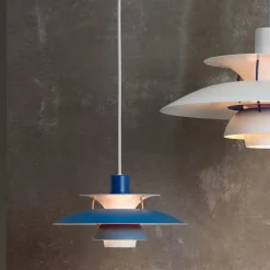 PH 5 Pendant, Monochrome Burgundy af Poul Henningsen<Louis Poulsen Online