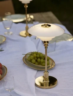 PH 2/1 Portable Bordlampe, messing fra<Louis Poulsen Outlet