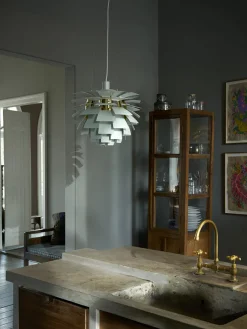 PH Artichoke i Messing fra<Louis Poulsen Best