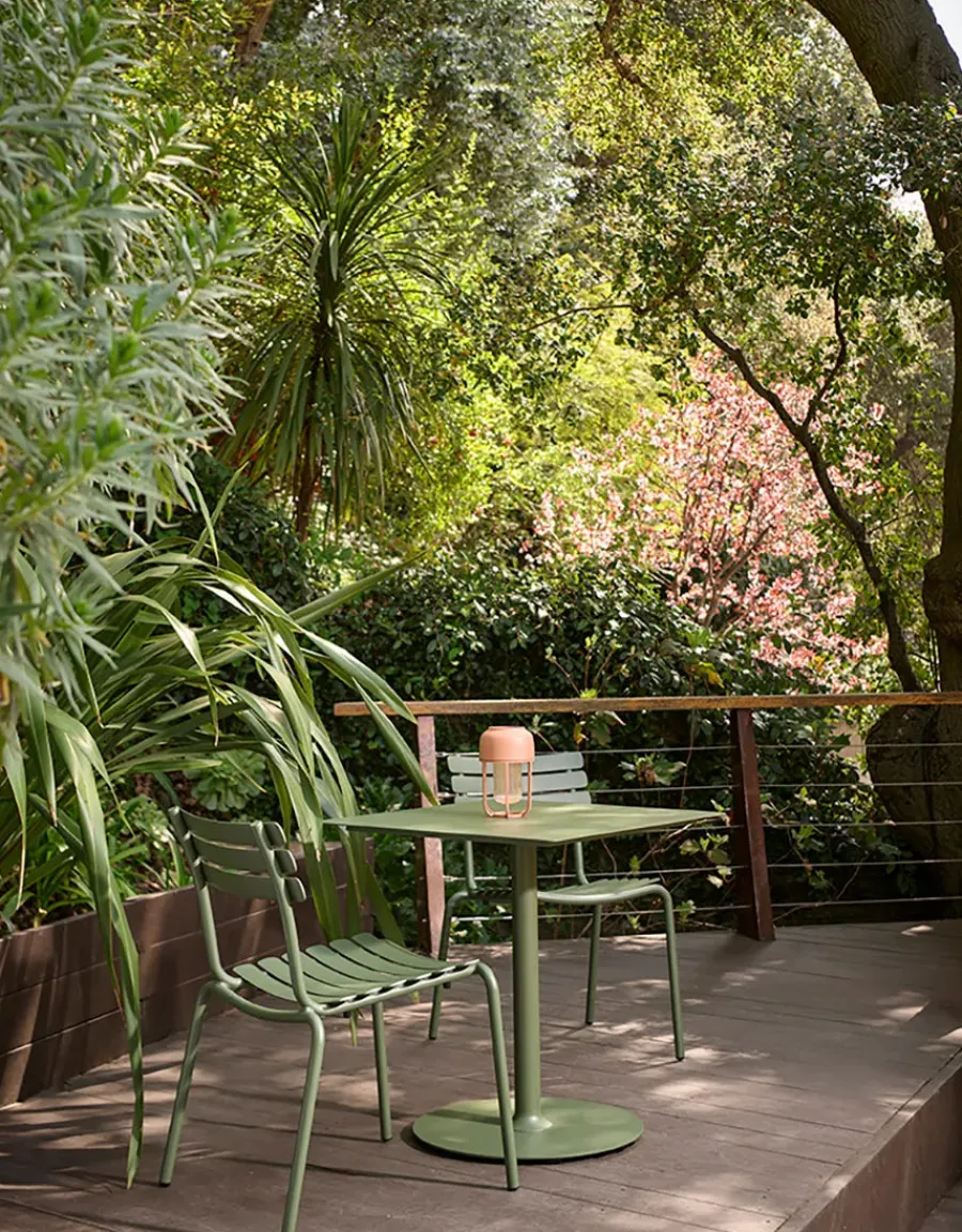 Pico Café table, rund base 70x70 cm fra<Houe Hot