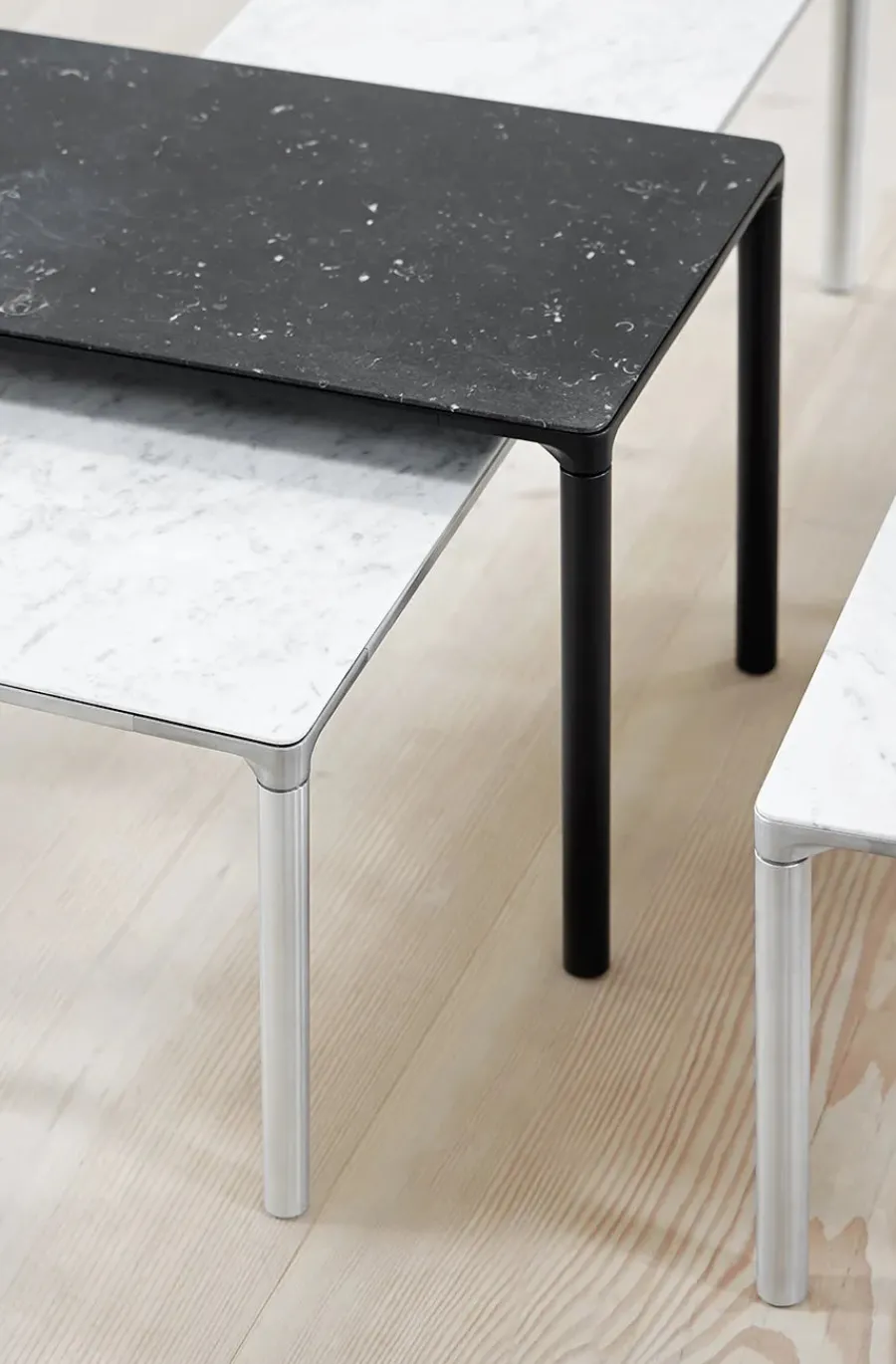 Piloti Bord, sort marquina fra<Fredericia Furniture Hot