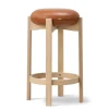 Pioneer Bar Stool, lacquered oak/max 95 fra<Fredericia Furniture New