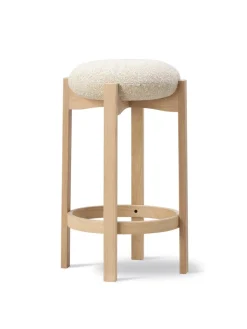 Pioneer Bar Stool, lacquered oak/max 95 fra<Fredericia Furniture New