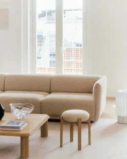 Pioneer Stool, smoked oak/zero 0001 fra<Fredericia Furniture Best