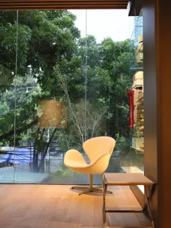 PK91 Foldestol af Poul Kjærholm<Fritz Hansen Best