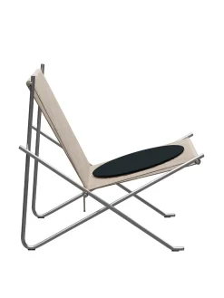 PK4 Loungestol i natur, sort stel af Poul Kjærholm<Fritz Hansen Clearance