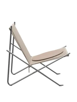 PK4 Loungestol i natur, sort stel af Poul Kjærholm<Fritz Hansen Clearance