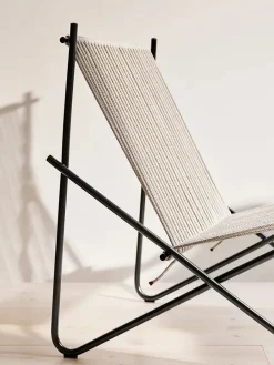 PK4 Loungestol i sort, stålstel af Poul Kjærholm<Fritz Hansen Hot