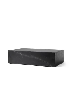 Plinth Low White Carrara marmor fra<Audo Copenhagen Discount