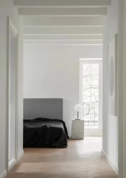 Plinth Tall Rose Calacatta Viola marmor fra<Audo Copenhagen Best