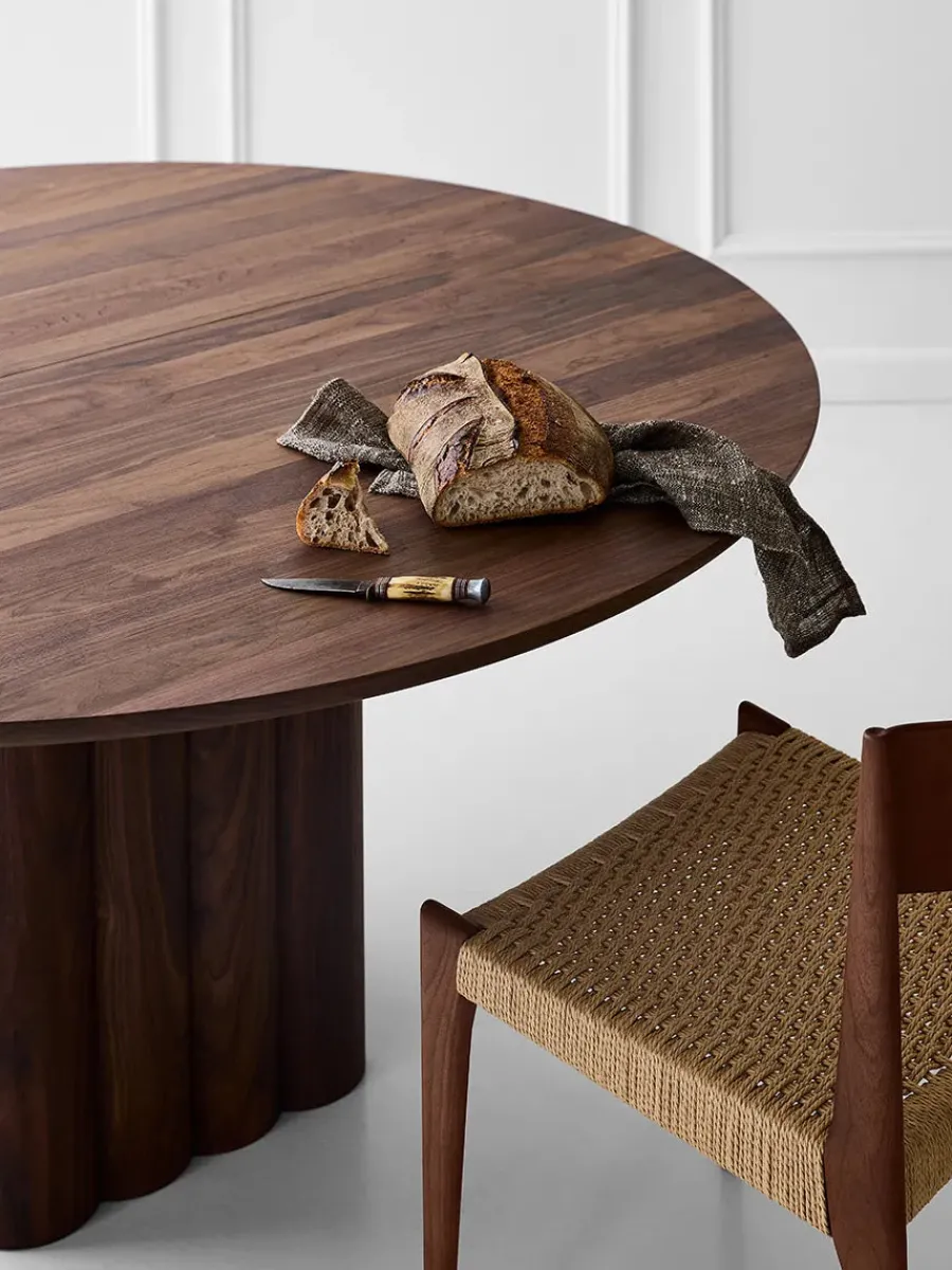 Plush Table Round fra<DK3 Clearance