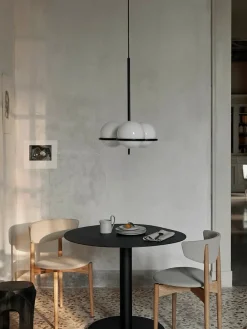 Pond Dining Table fra<Ferm Living