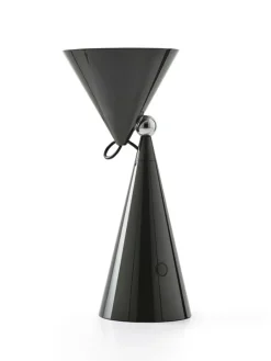 Pose Portable Bordlampe fra<Tom Dixon Clearance