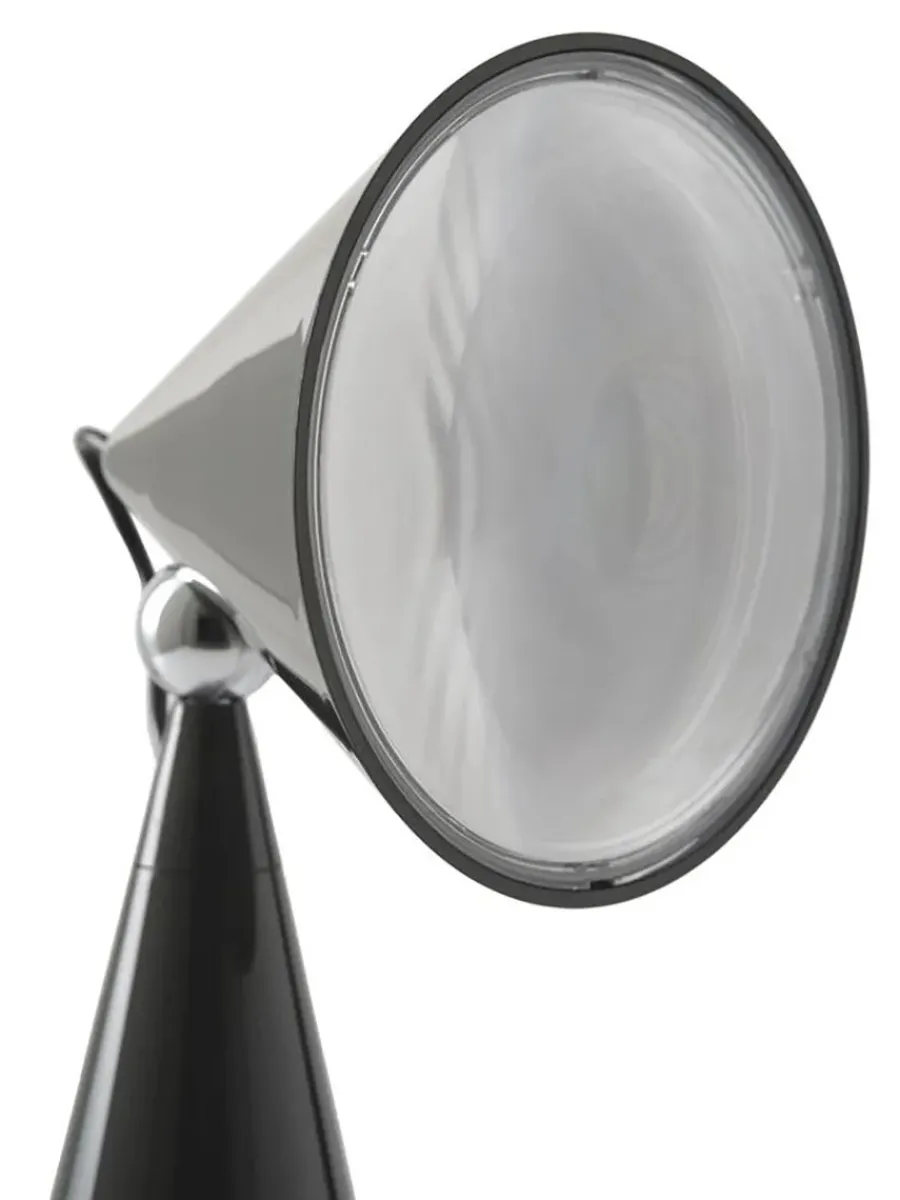 Pose Portable Bordlampe fra<Tom Dixon Clearance