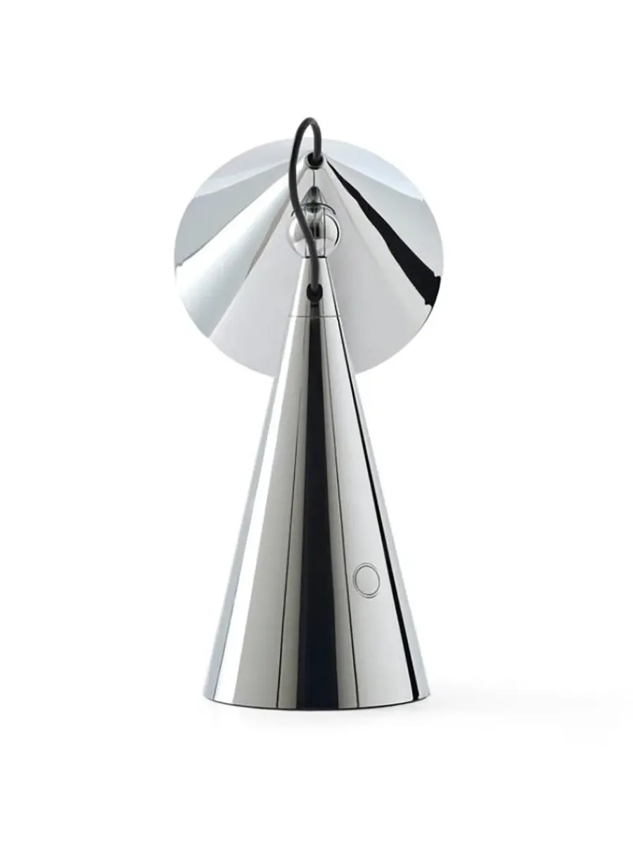 Pose Portable Bordlampe fra<Tom Dixon Clearance