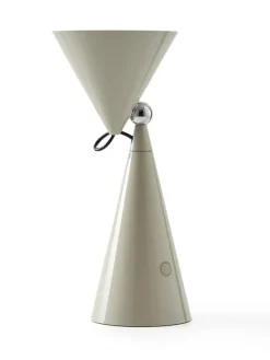 Pose Portable Bordlampe fra<Tom Dixon Clearance