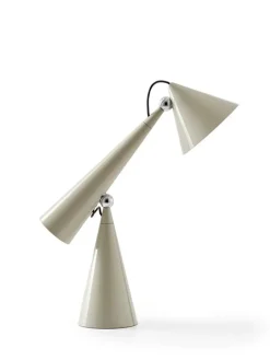 Pose Task LED Bordlampe fra<Tom Dixon Online