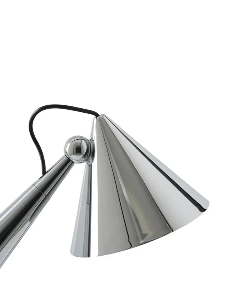 Pose Task LED Bordlampe fra<Tom Dixon Online