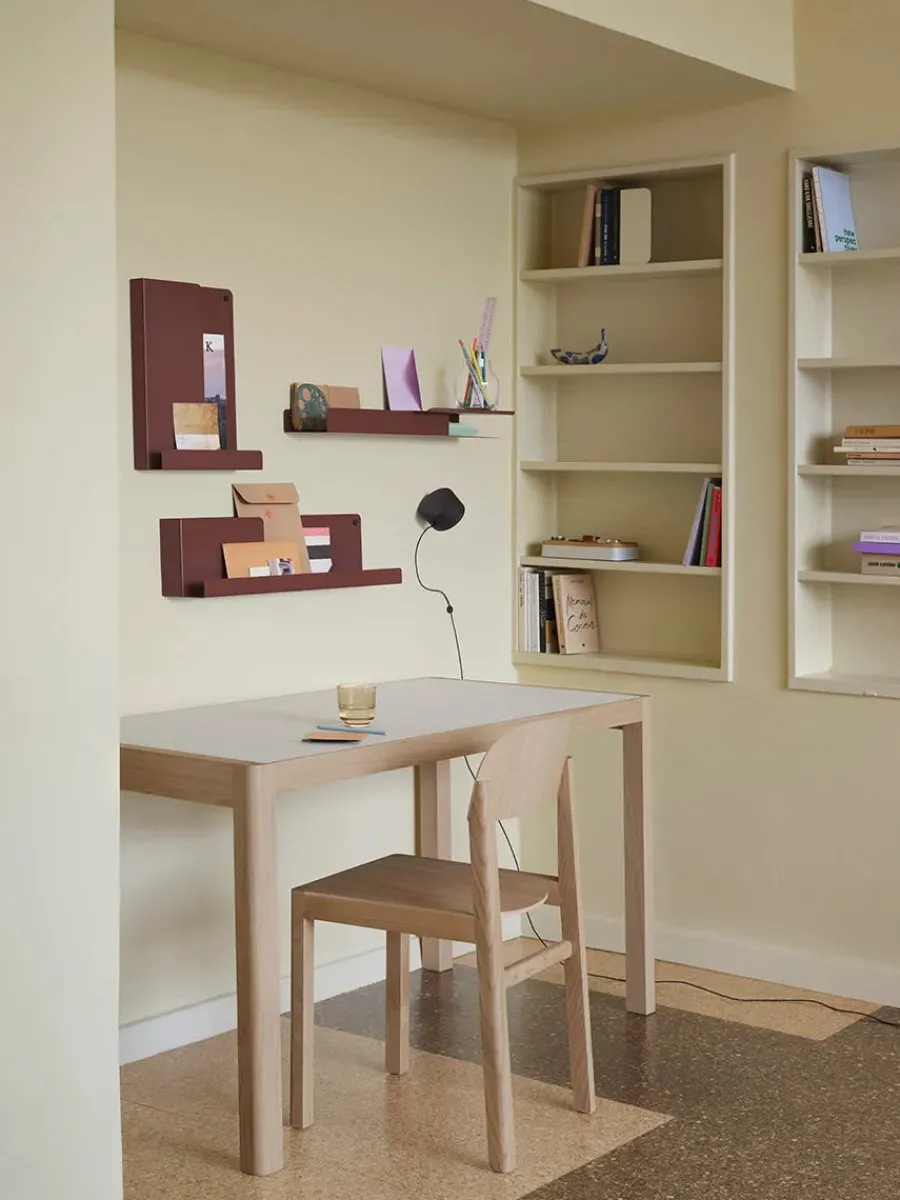 Post Wall Lamp fra<Muuto New