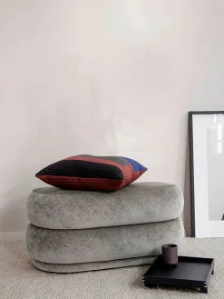 Pouf Oval, faded velvet fra<Ferm Living Hot