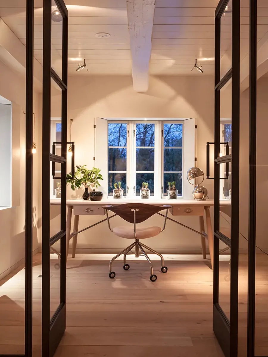 PP571 Arkitektens Skrivebord af Hans J. Wegner<PP Møbler