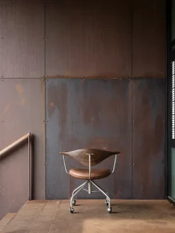 PP502 Kontordrejestol af Hans J. Wegner<PP Møbler New