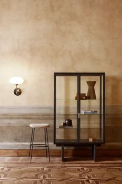 Private Vitrine fra<GUBI Discount