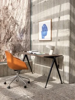 Pyramid 01 Bord fra<HAY Discount