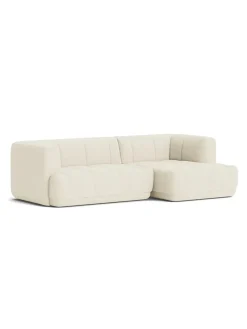 Quilton 2,5 pers. sofa, Flamiber Cream A5, venstre fra<HAY Online