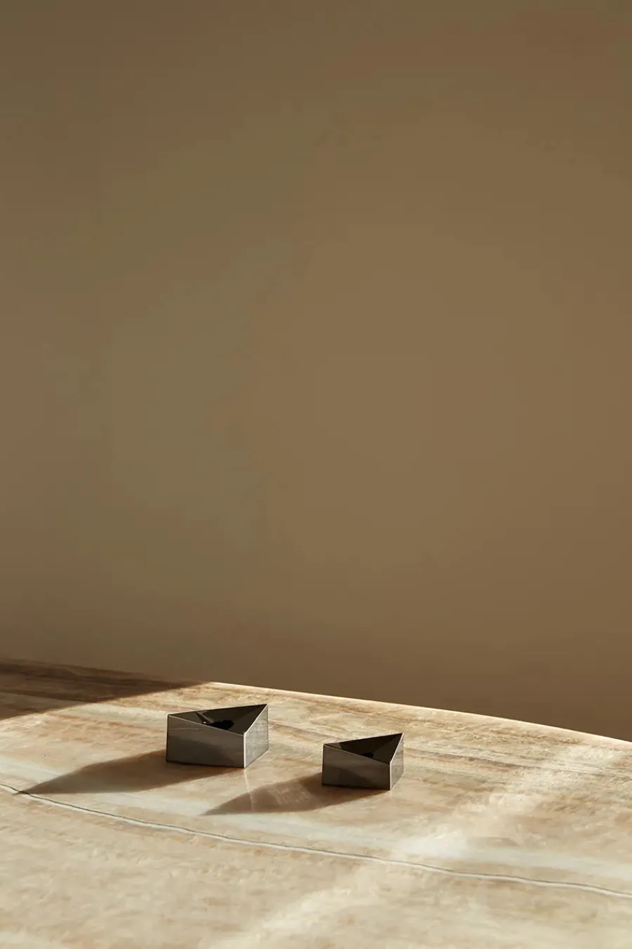 Reflect Lysestage, sort krom fra<STOFF Nagel New