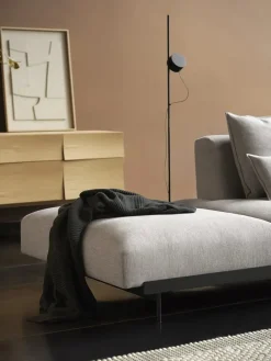 Reflect Sideboard Small, oak fra<Muuto Hot