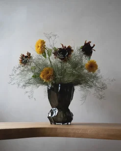 Reflection Vase, new smoke fra<Hein Studio Best