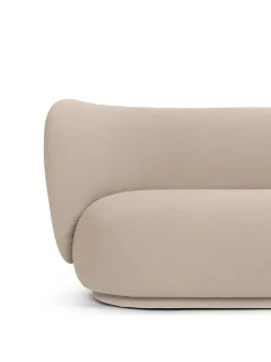 Rico Sofa 2, Utzon-Can Lis fra<Ferm Living Clearance