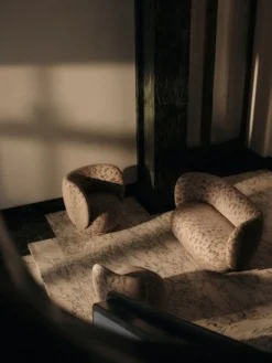 Rico Sofa 2-seater Cilla Taupe fra<Ferm Living Clearance