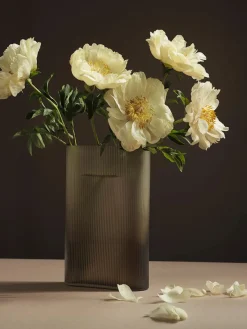 Ridge Vase, white frosted glass fra<Muuto Best